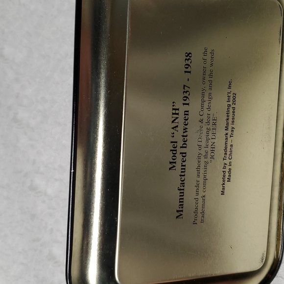 2002 John Deere Metal Tin Tray VTG Moline ILL. Country Farm Tractor Mini - Picture 8 of 9